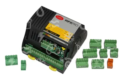 regulátor Carel MPXPRO III, 5 relé, 115-230V, AC, MX30M25HO0